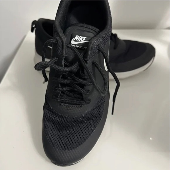 EUC- Nike Air Max Thea Black (6) - Picture 1 of 9